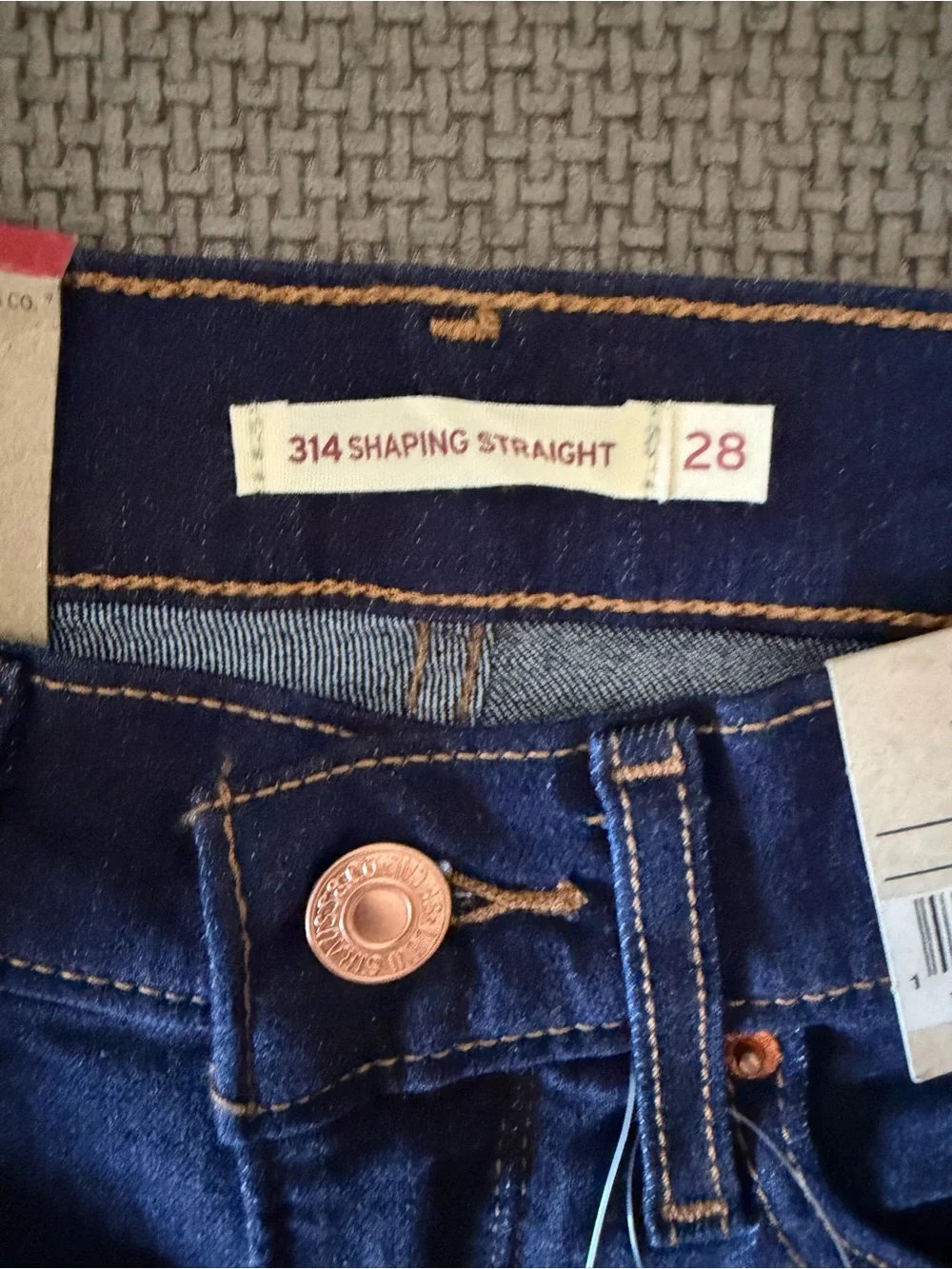 Levi’s 314 Shaping Straight Leg Jeans Dark Wash Women’s Size 28x32 Tummy Control - Picture 3 of 15